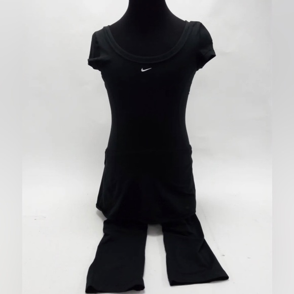 Nike All In One Skirt And Legging Dry Fit Womens Yoga Style Code 255633 In Black - Picture 2 of 6